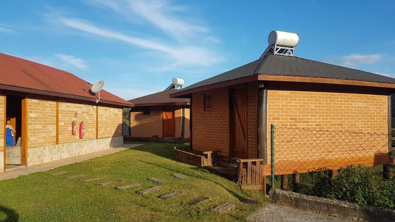 Casa de hóspedes Chales Fazendinha 3*
